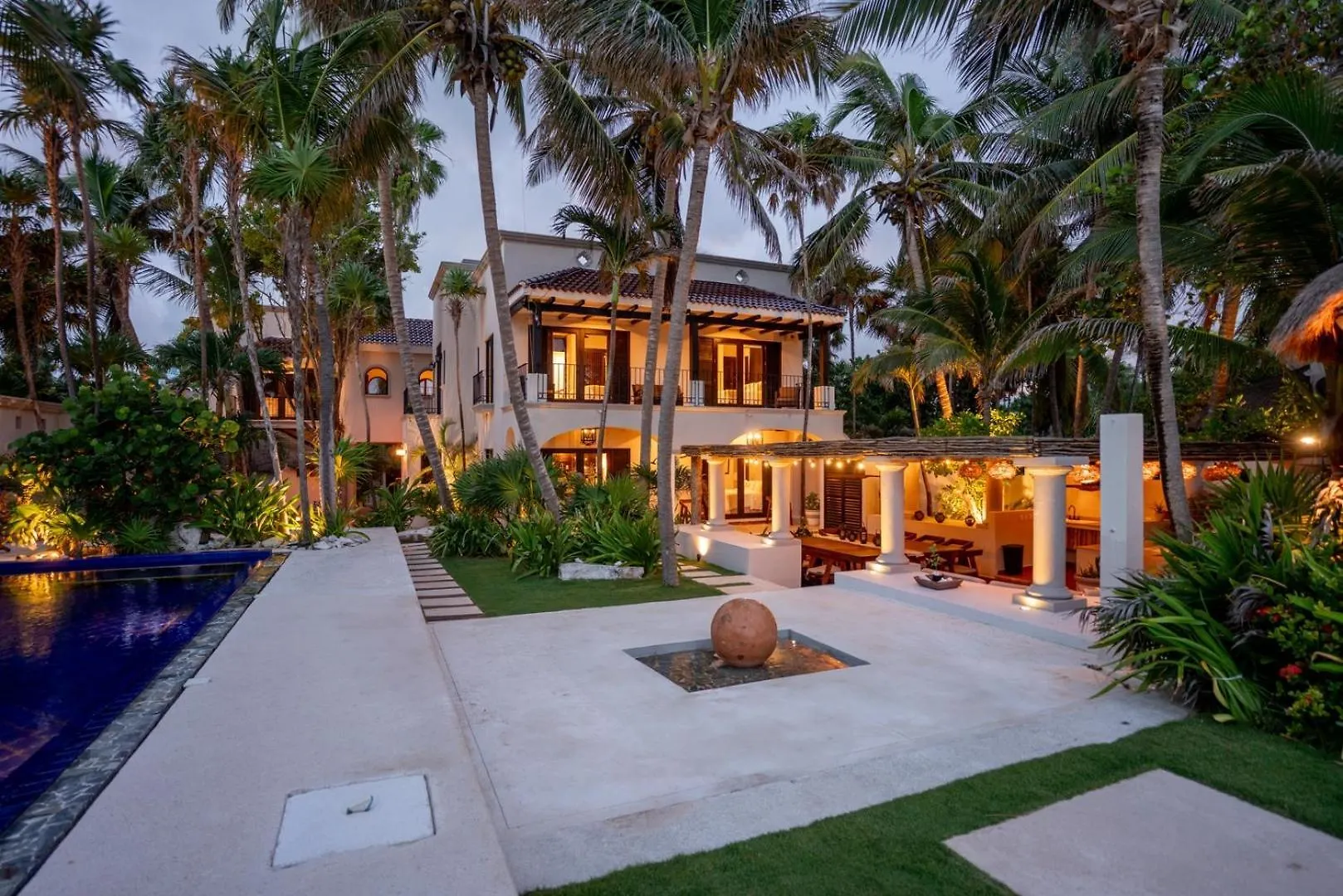 6Br Exclusive Beachfront Villa W/ Pool In Tulum Balcheil