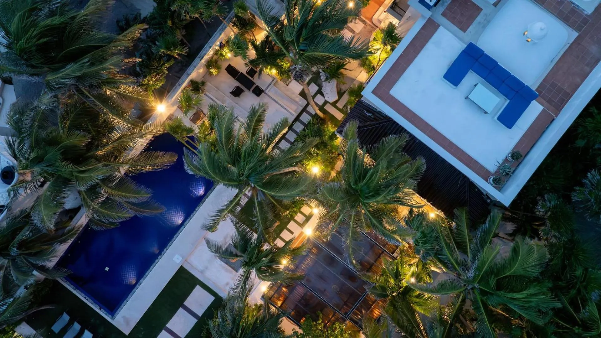 6Br Exclusive Beachfront Villa W/ Pool In Tulum Balcheil